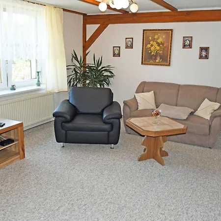 Schoene Mit Terrasse Apartmán