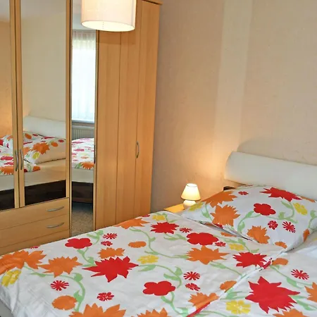 Schoene Mit Terrasse *